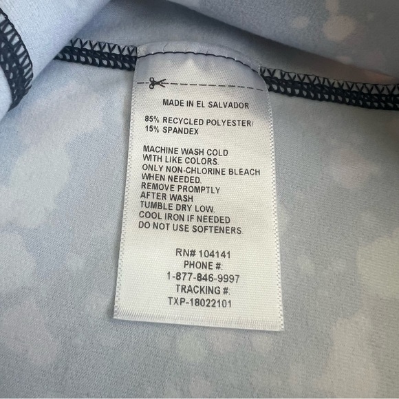 Girls compression shirt size 10-12 - Picture 6 of 7